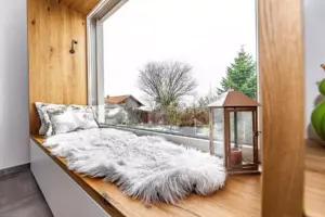 Sitzfensterbank mit 4-seitigem Rahmen in Eiche 