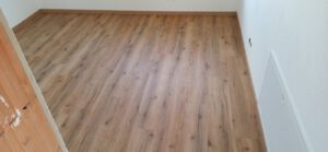 Laminat Eiche astig schwimmend verlegt