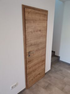 Zimmertürelement in Eiche Dekor quer