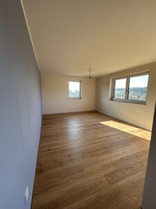 Landhausdiele Eiche lebhaft gebürstet und lackiert