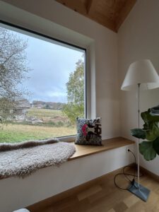 Sitzfensterbank in Eiche furniert und geölt