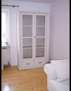 Vitrine Weißlack Landhausstil