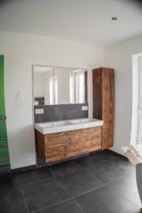 Badmöbelkombination in Altholzoptik