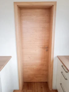 Zimmertürelement Eiche querfurniert