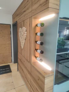 Weinregal in Eiche Altholzoptik