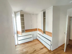 Ankleideschrank L-förmig