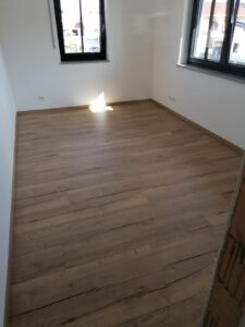 Laminat Eiche schwimmend verlegt