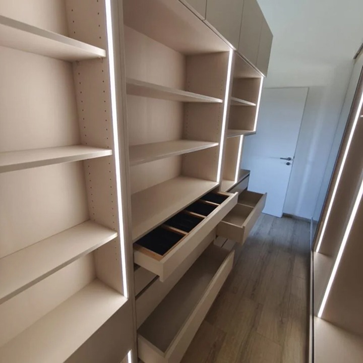 trenholz-moebel-case-02